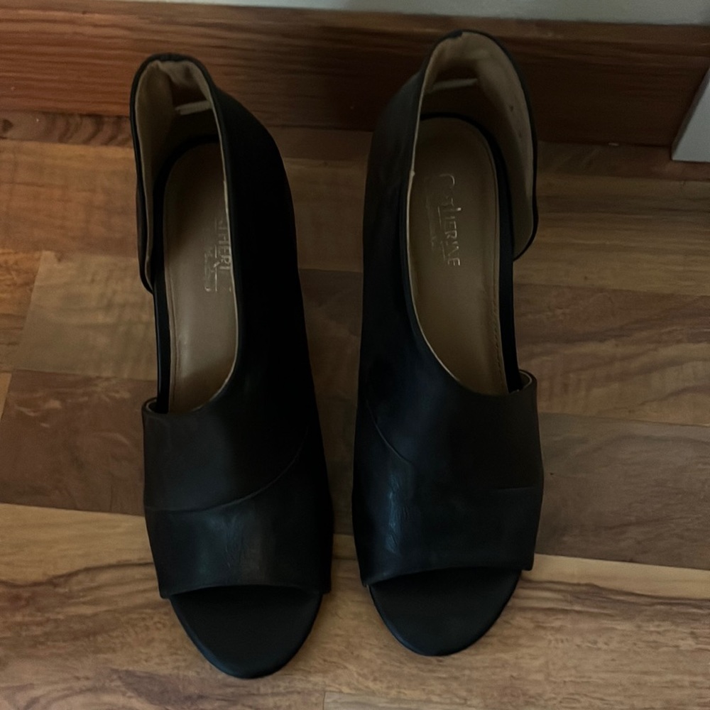 Black heels